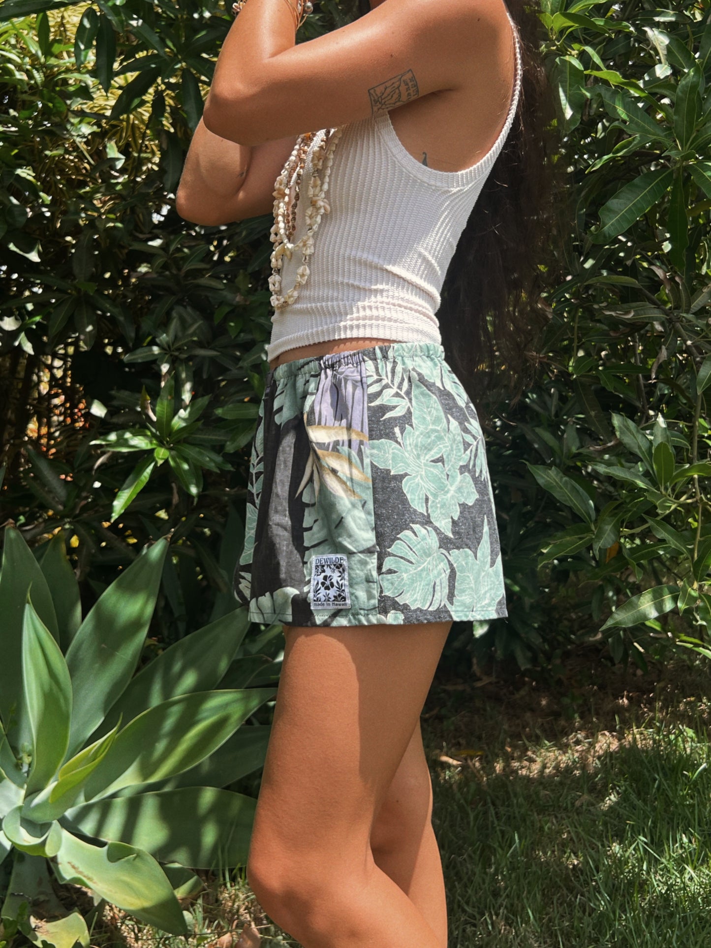 Aloha Beach Shorts | Size M