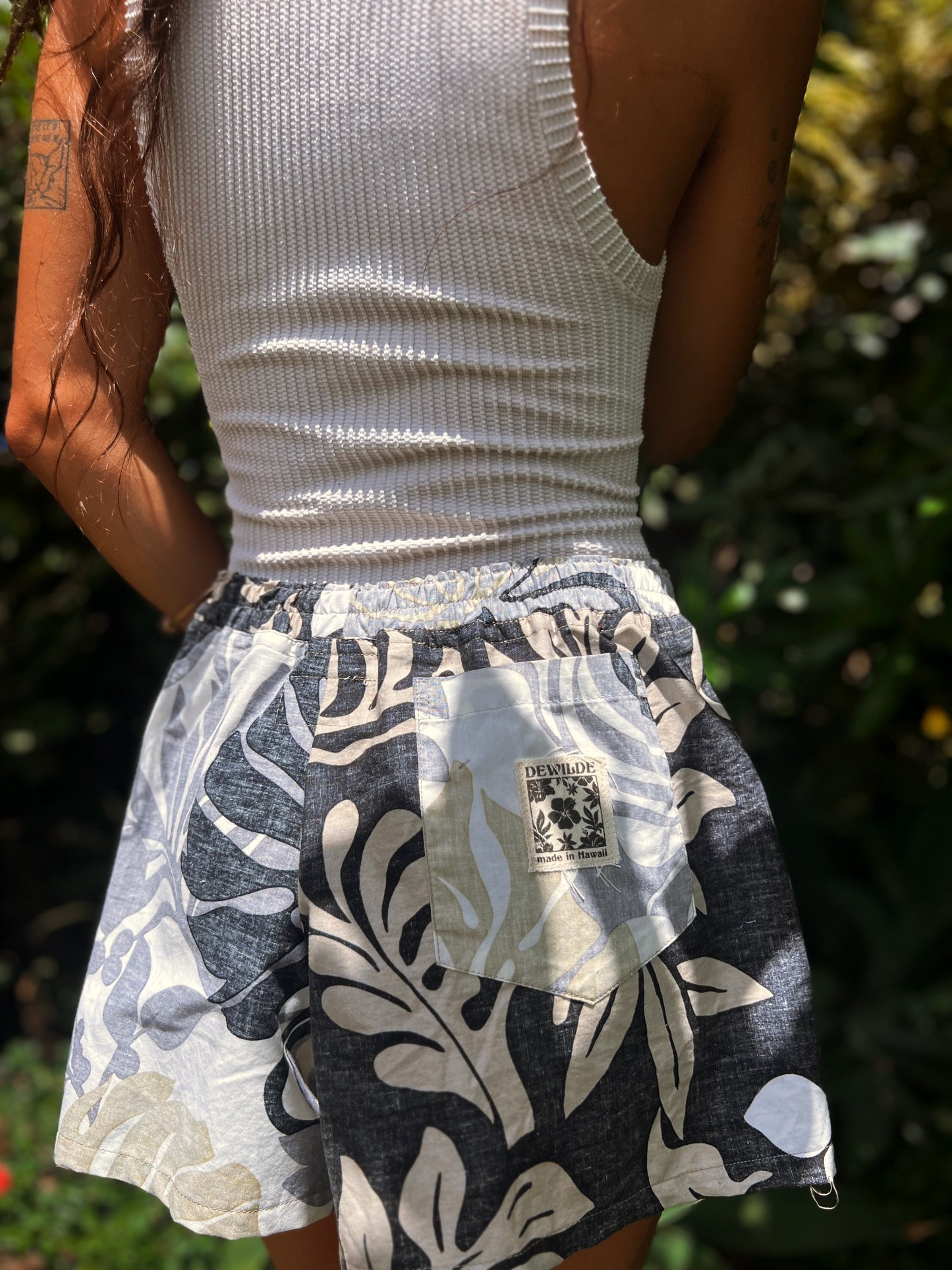 Aloha Picnic Shorts | Size M