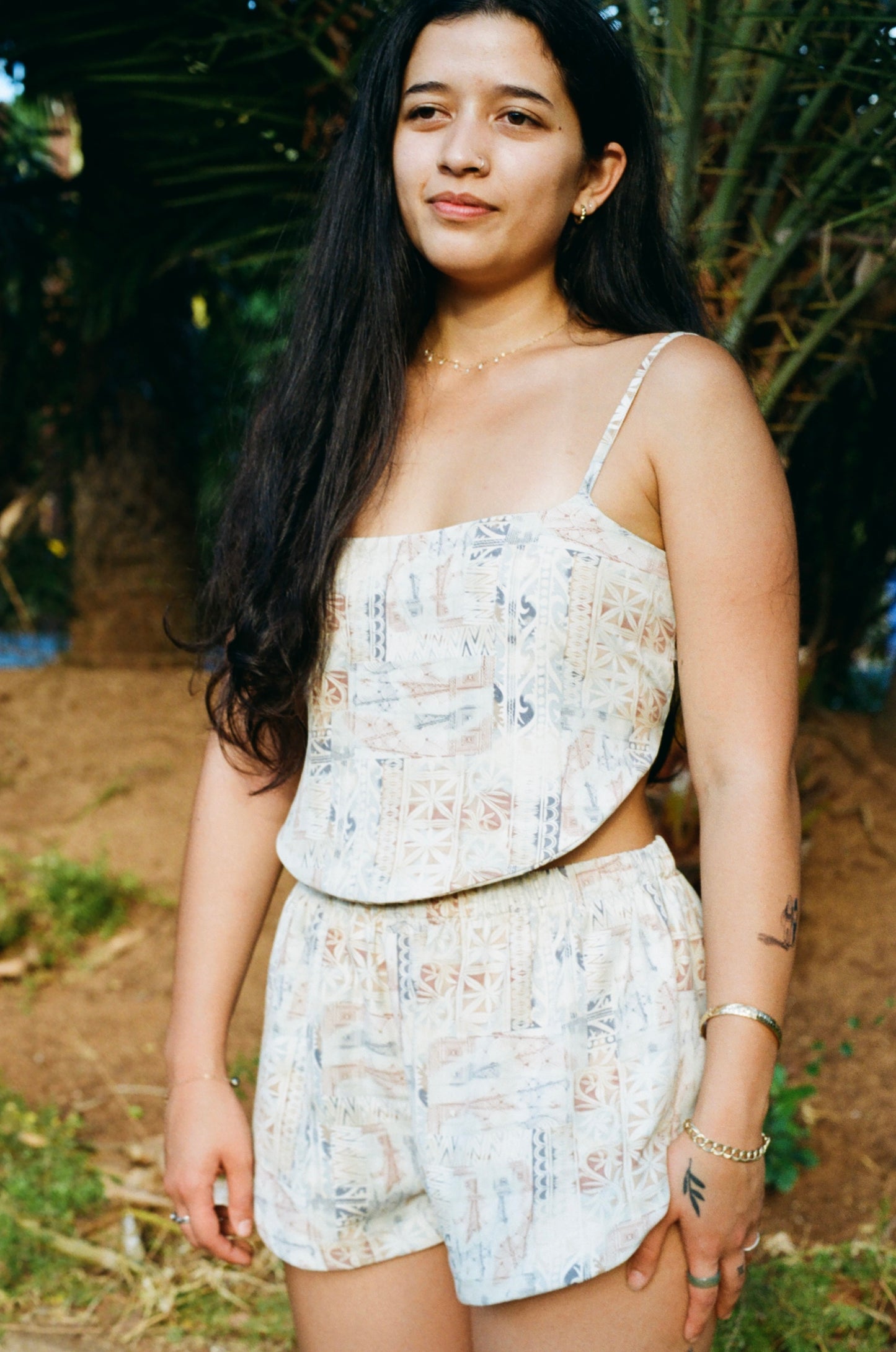 Royal Island Silk Set